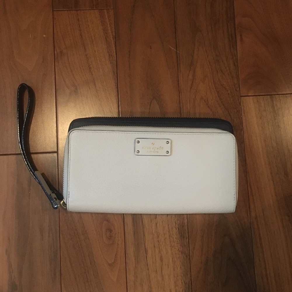 Kate Spade Large Wristlet Wallet